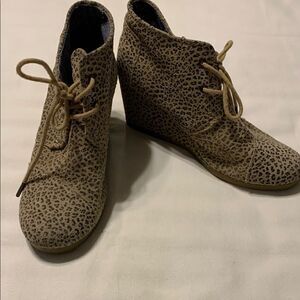 Toms Tan and Black Wedge animal print Shoes
